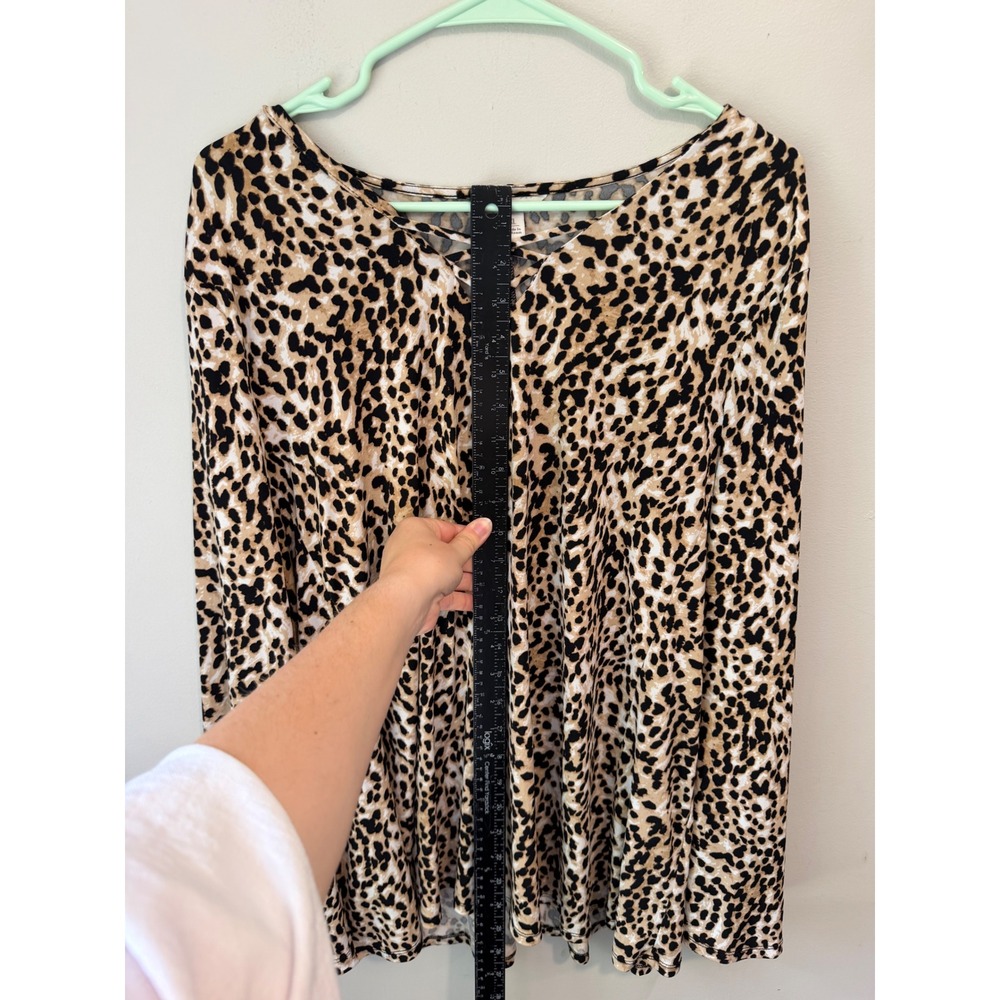 Cato Womens XL Leopard Print Lattice V-Neck Long Sleeve Swing Top Blouse RN37080 - Picture 8 of 10